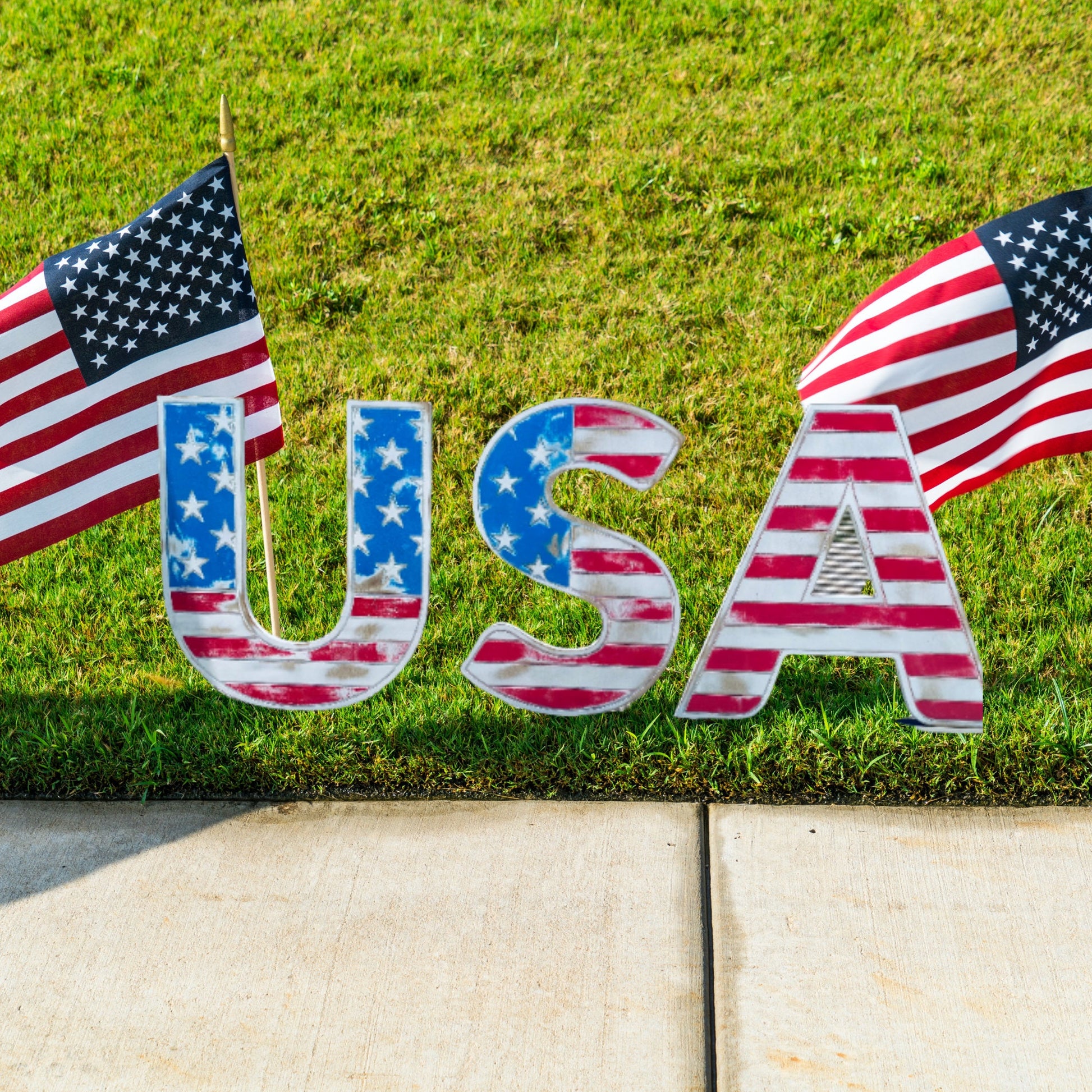 USA Distressed Finish Yard Art